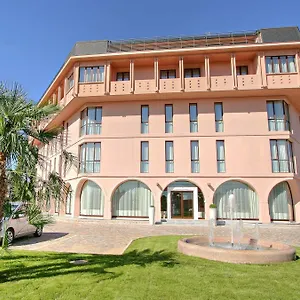 Habitat 4*, Giussano Italia